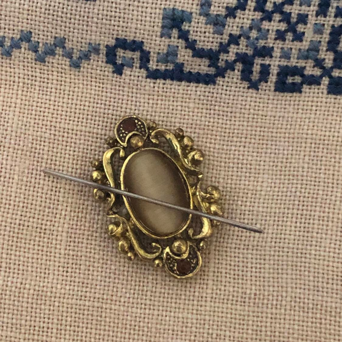 Beige jewelled Needle Minder for Cross Stitch and Needlework