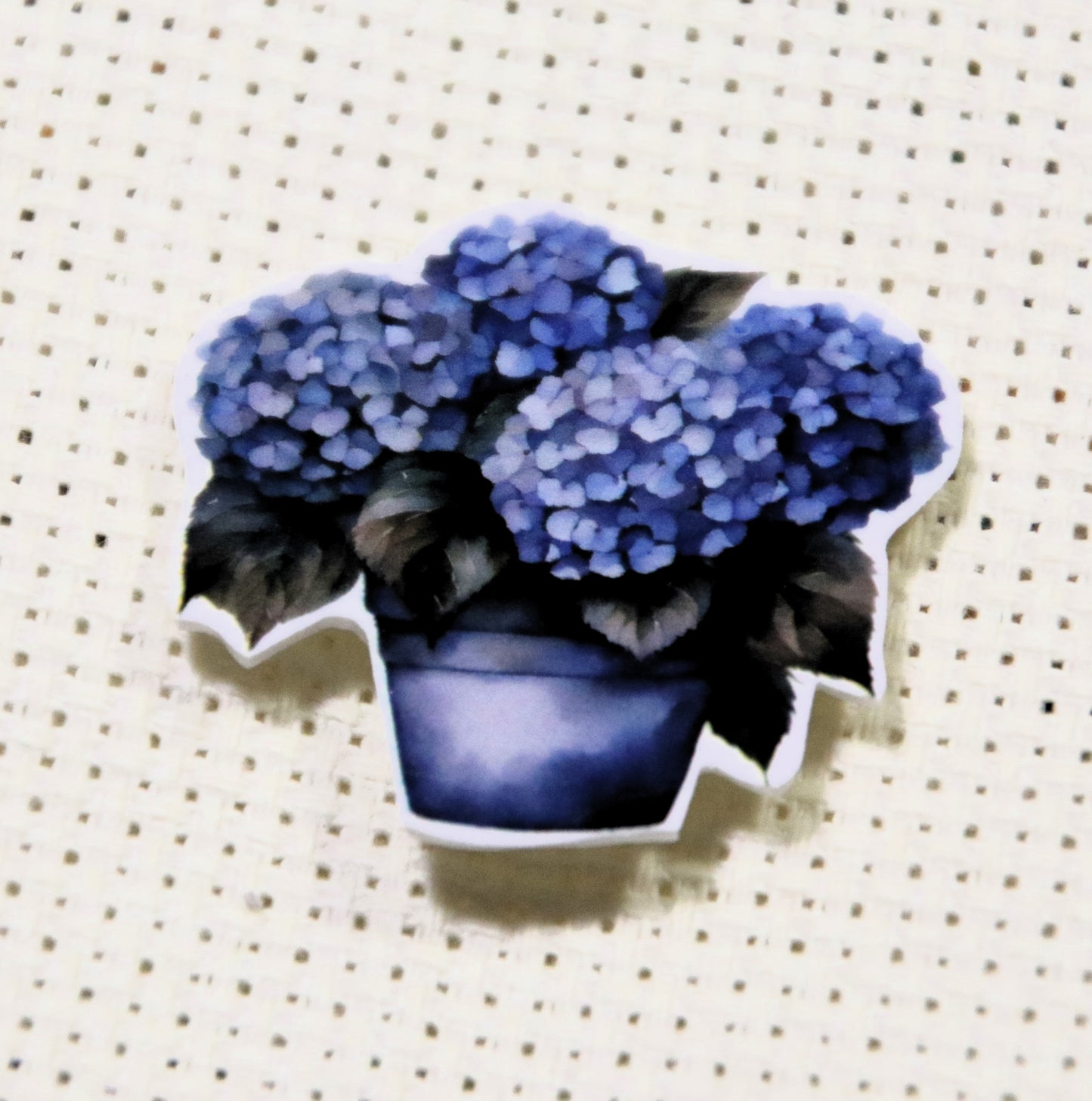 Hydrangea magnetic needle minder