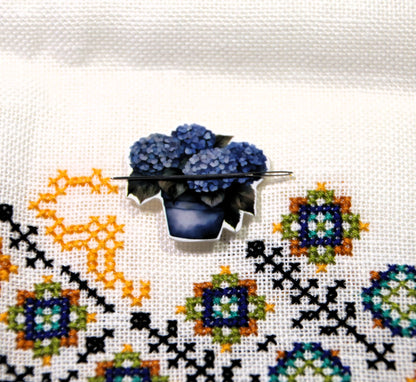 Hydrangea magnetic needle minder