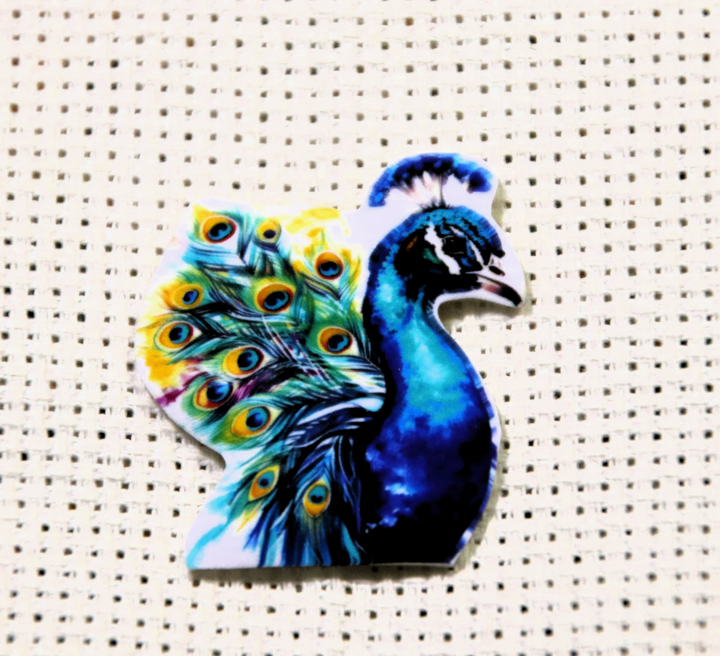 Peacock magnetic acrylic needle minder