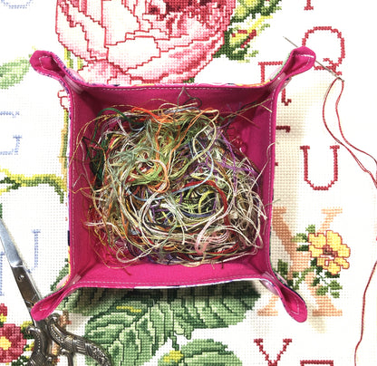 ORTS  Container / Thread Catcher - Pretty Pink Flowers