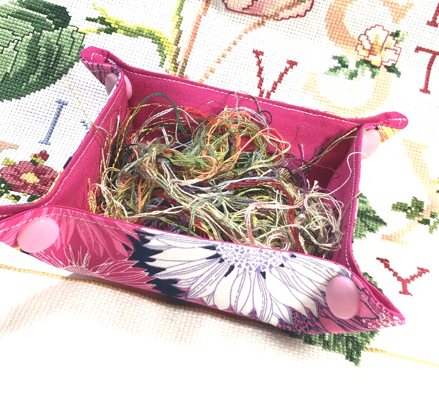 ORTS  Container / Thread Catcher - Pretty Pink Flowers