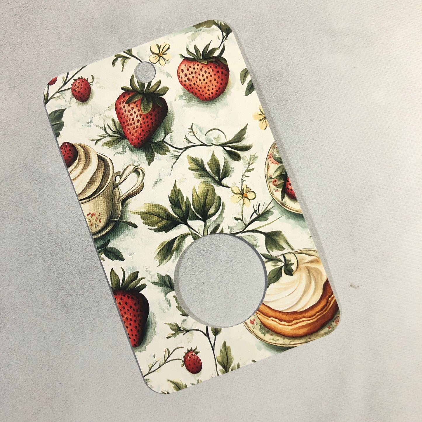 Strawberries & Cream Thread Drops - Pack of 25