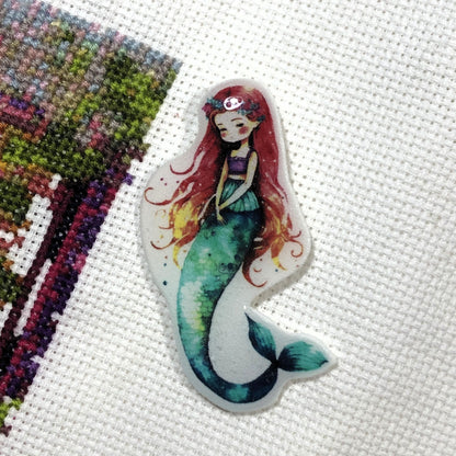 Mermaid magnetic needle minder