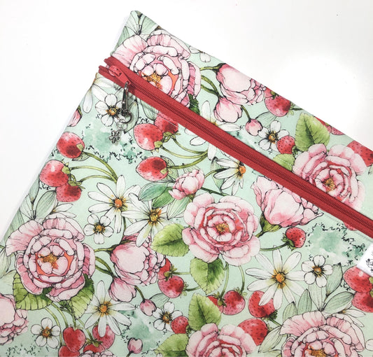 Strawberries Project Bag for Cross Stitch : Handmade Cotton Craft Organizer