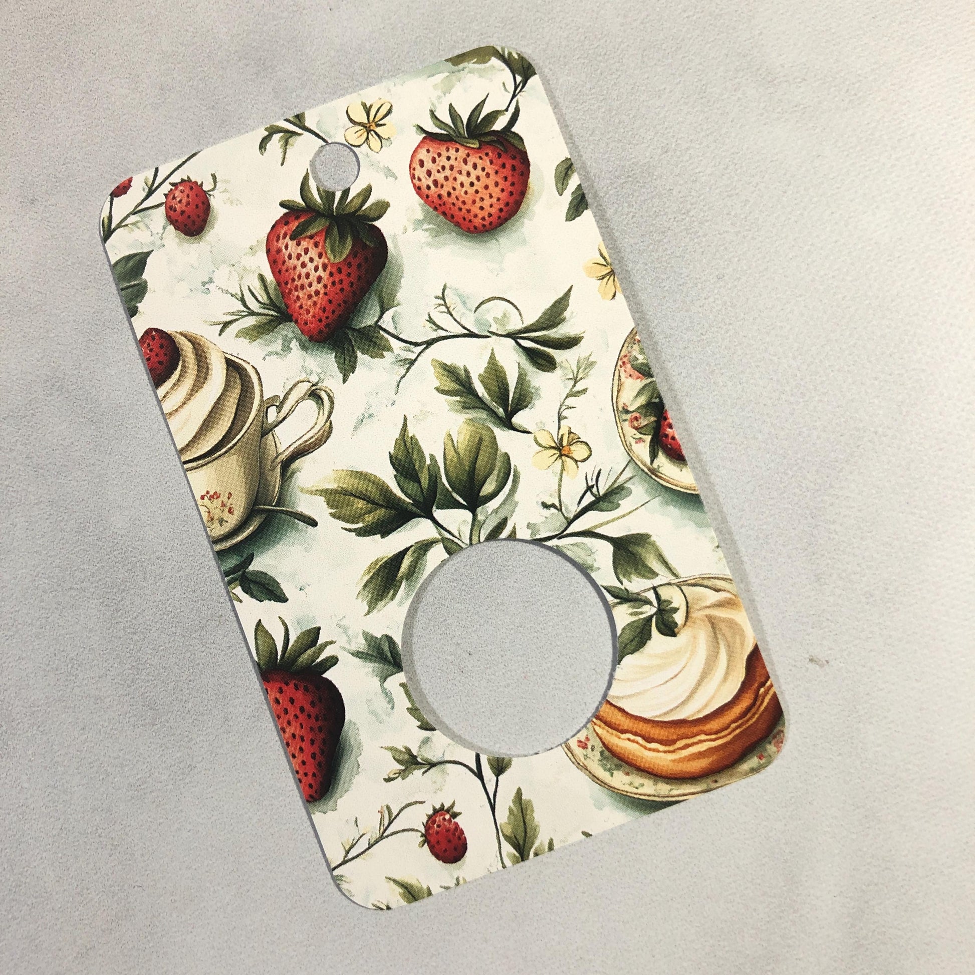 Strawberries & Cream Thread Drops - Pack of 25