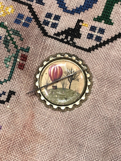 Hot Air Balloon Bottlecap Needle Minder - Thread Holder - Parking Aid