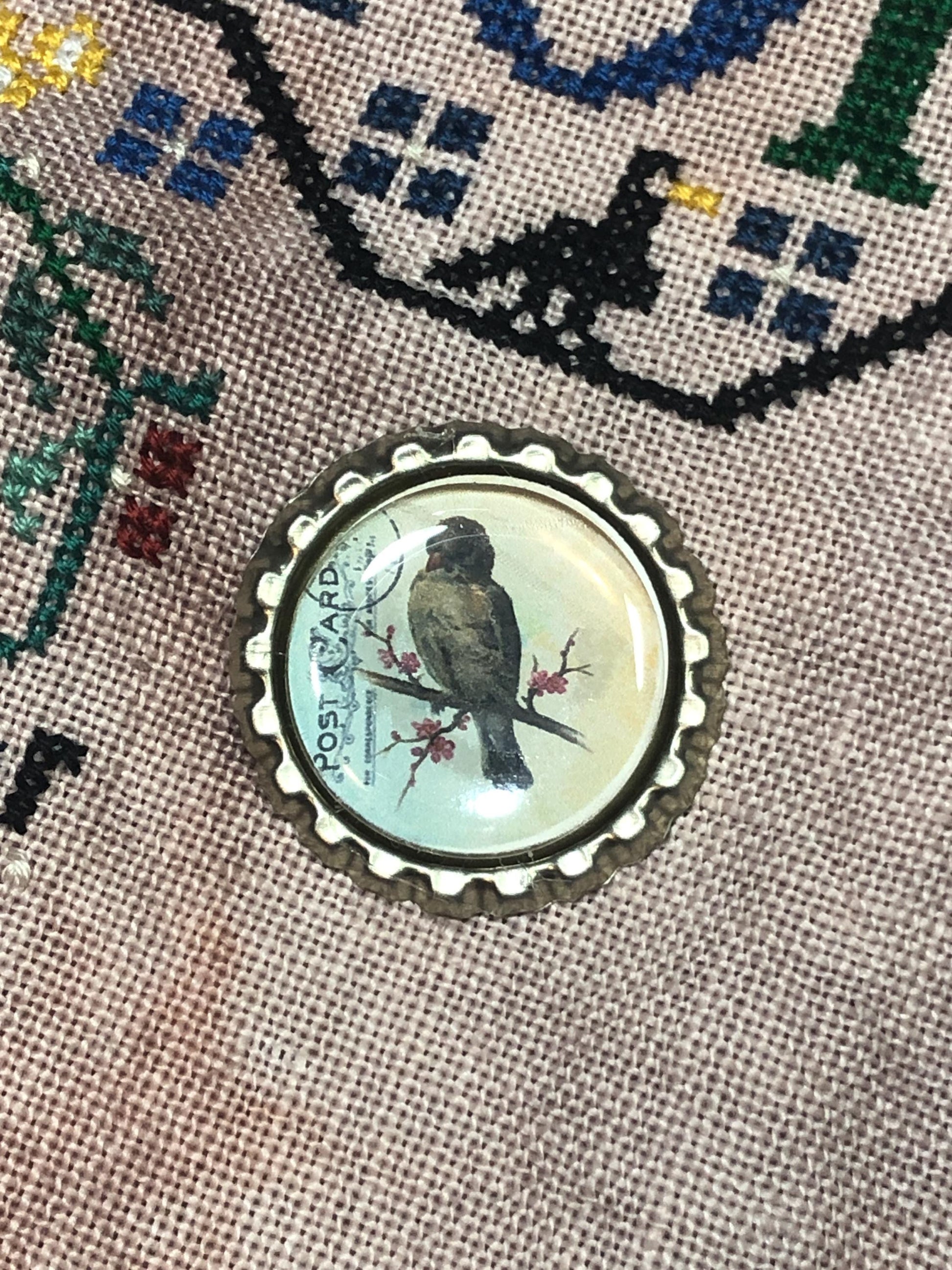 Bird Bottlecap Needle Minder - Thread Holder - Parking Aid