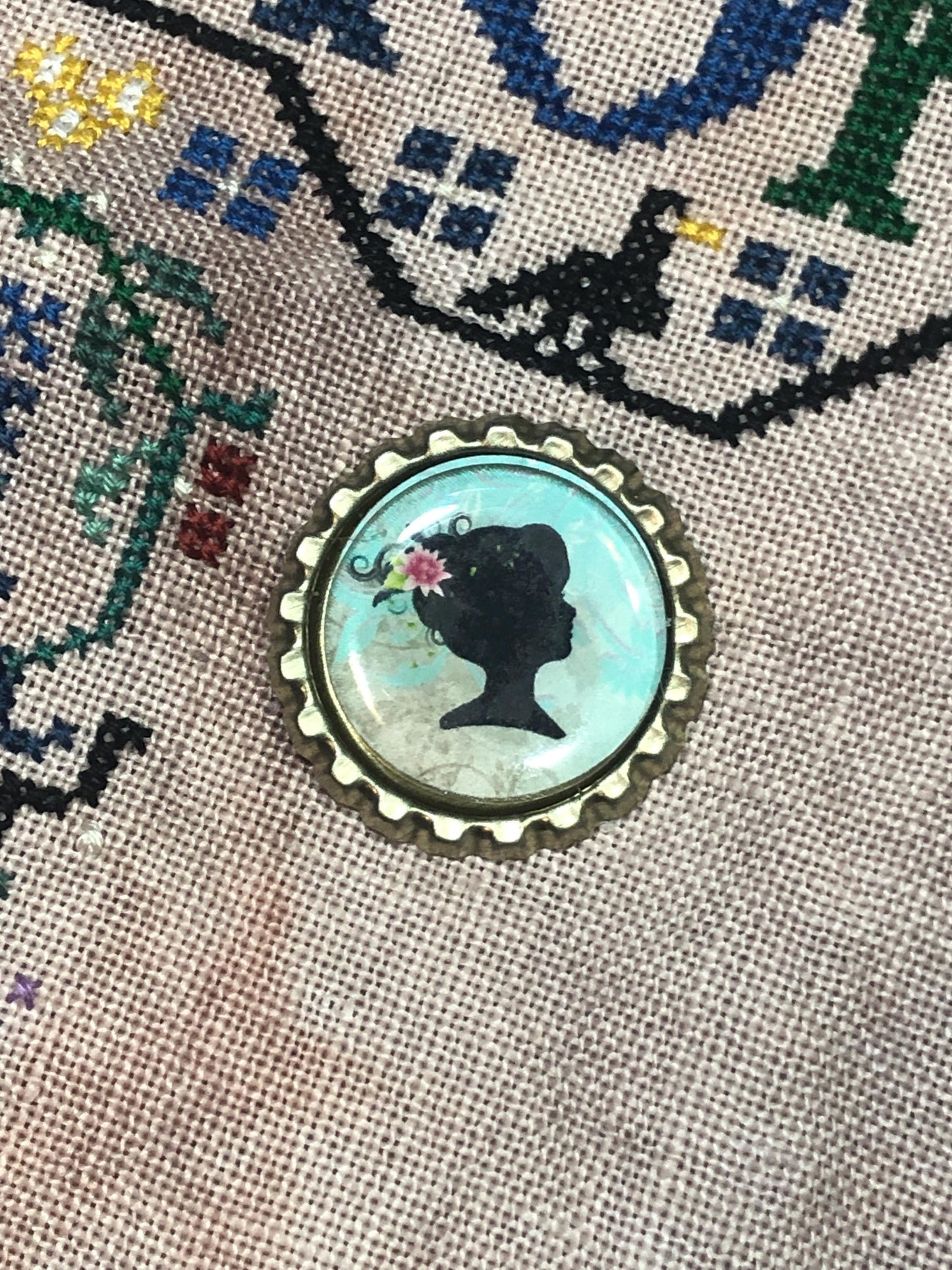 Female Silhouette Bottlecap Needle Minder - Thread Holder - Parking Aid