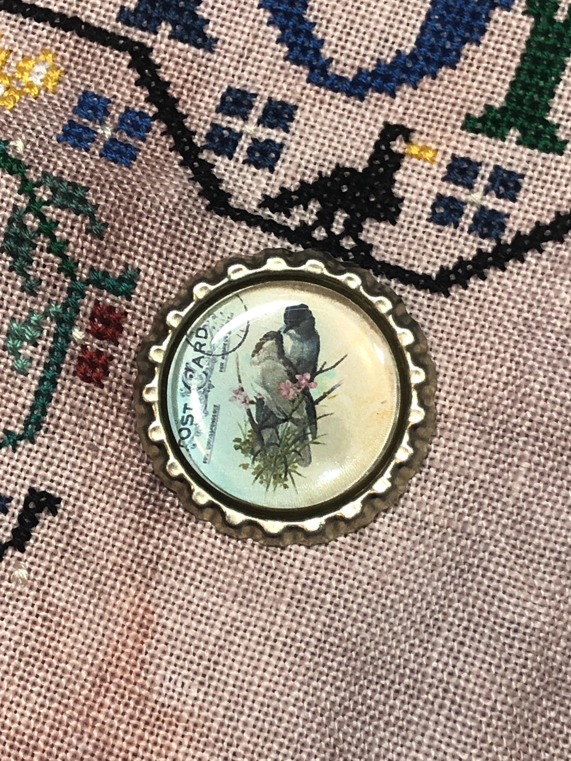 Bird Bottlecap Needle Minder - Thread Holder - Parking Aid