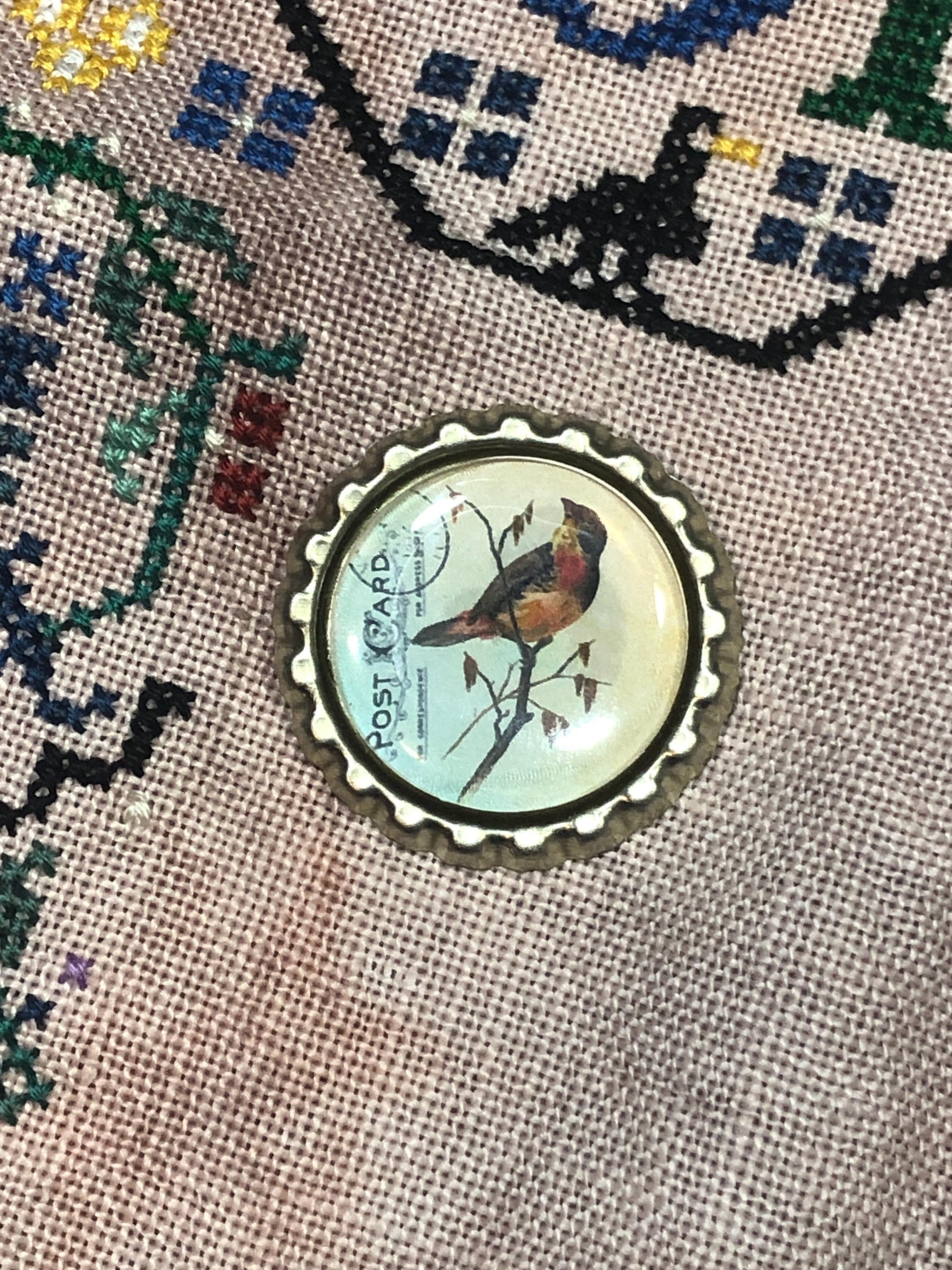 Bird Bottlecap Needle Minder - Thread Holder - Parking Aid