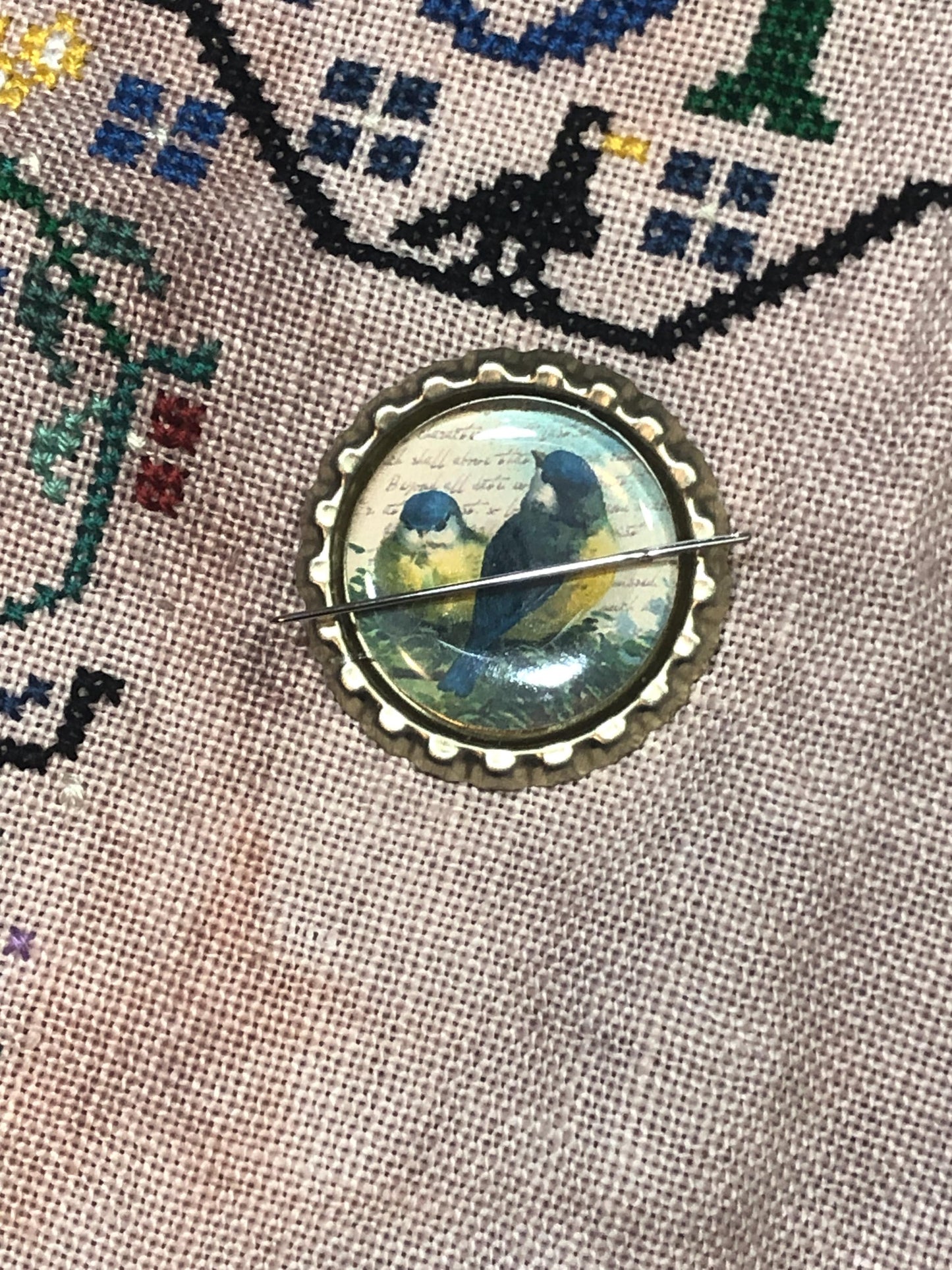 Bird Bottlecap Needle Minder - Thread Holder - Parking Aid