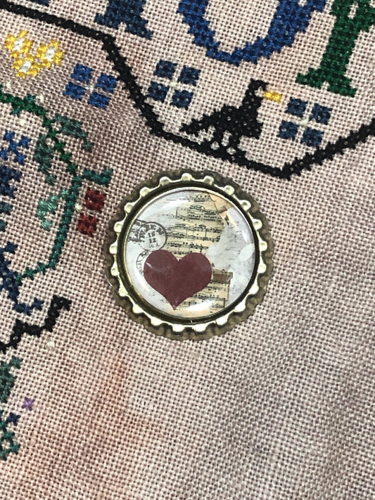 Heart Bottlecap Needle Minder - Thread Holder - Parking Aid