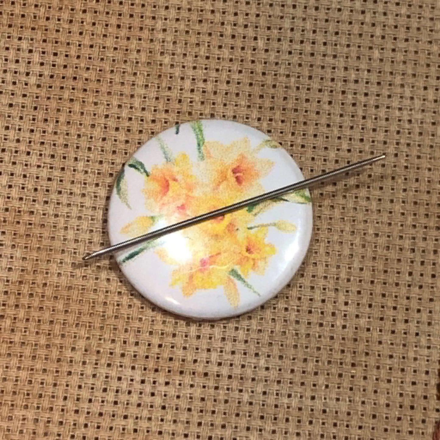 Jonquils Needle Minder/Thread Holder/ Parking Aid